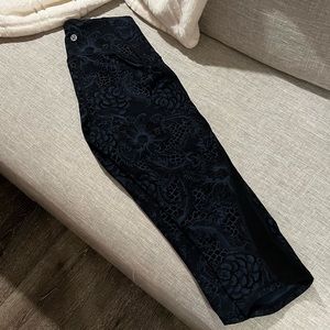 LuluLemon Paisley Capri Leggings
